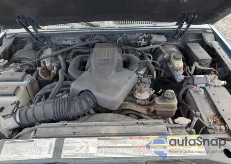 1997 Ford Explorer из США, поврежденный, VIN 1FMDU34E5VZC35411